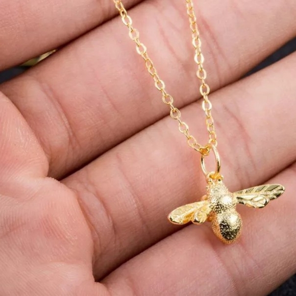 !NEW Gold Bee Necklace | 18k/.925 Adjustable Size - Picture 5 of 16